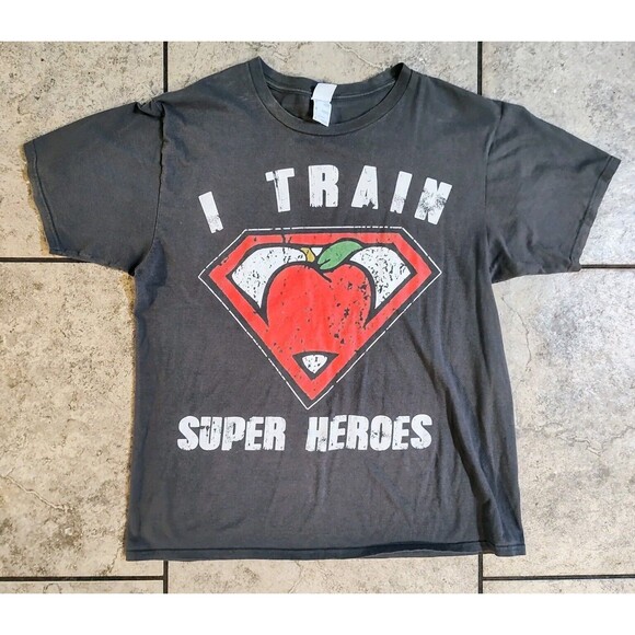 I Train Super Heroes Men's Size Large T-Shirt Coach Fitness Fast Shipping Teach - Picture 14 of 16